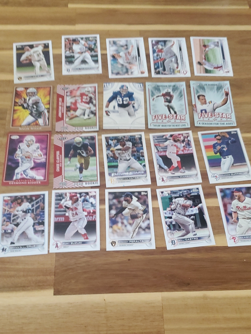 MLB Trading Cards Set - White, Red, Blue